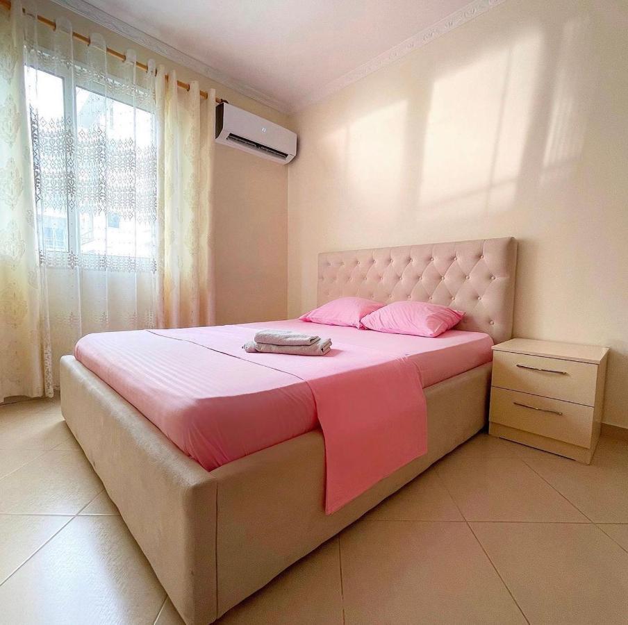 Apartaments Safari Dıraç Dış mekan fotoğraf