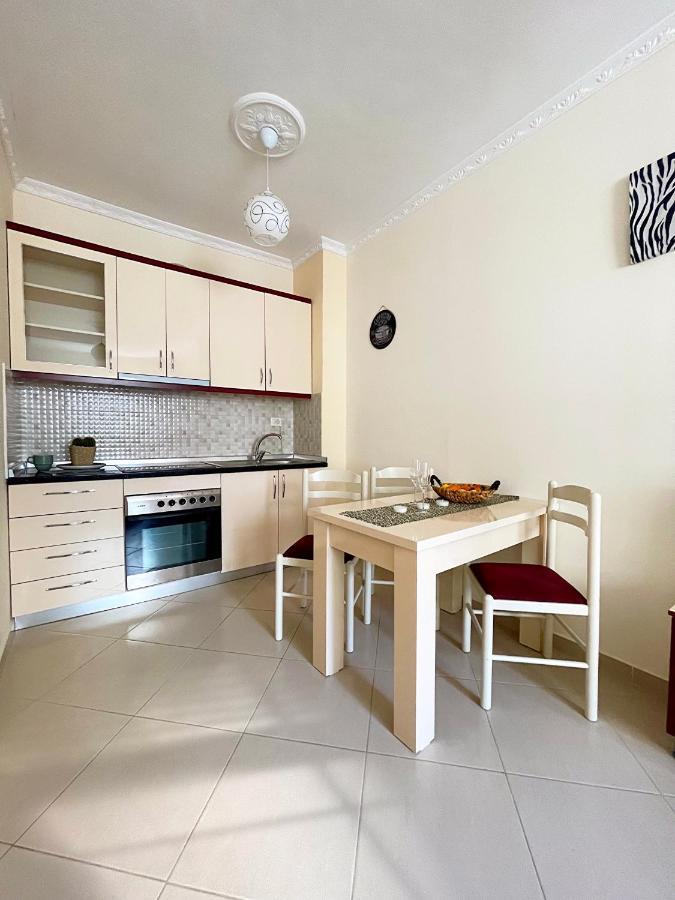 Apartaments Safari Dıraç Dış mekan fotoğraf